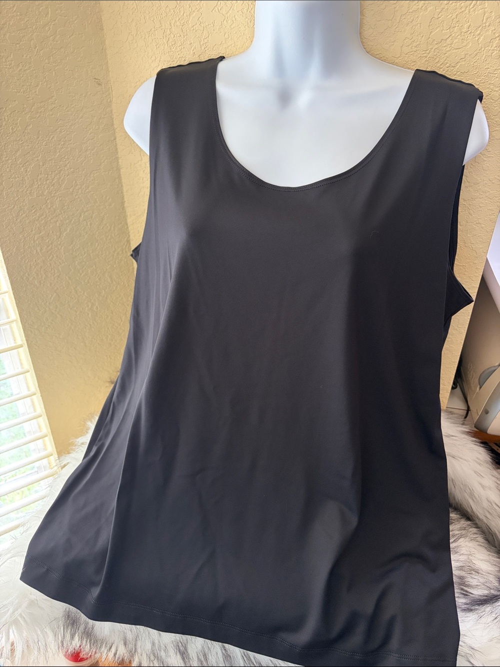 Chico's Black Scoop Neck Tank Top